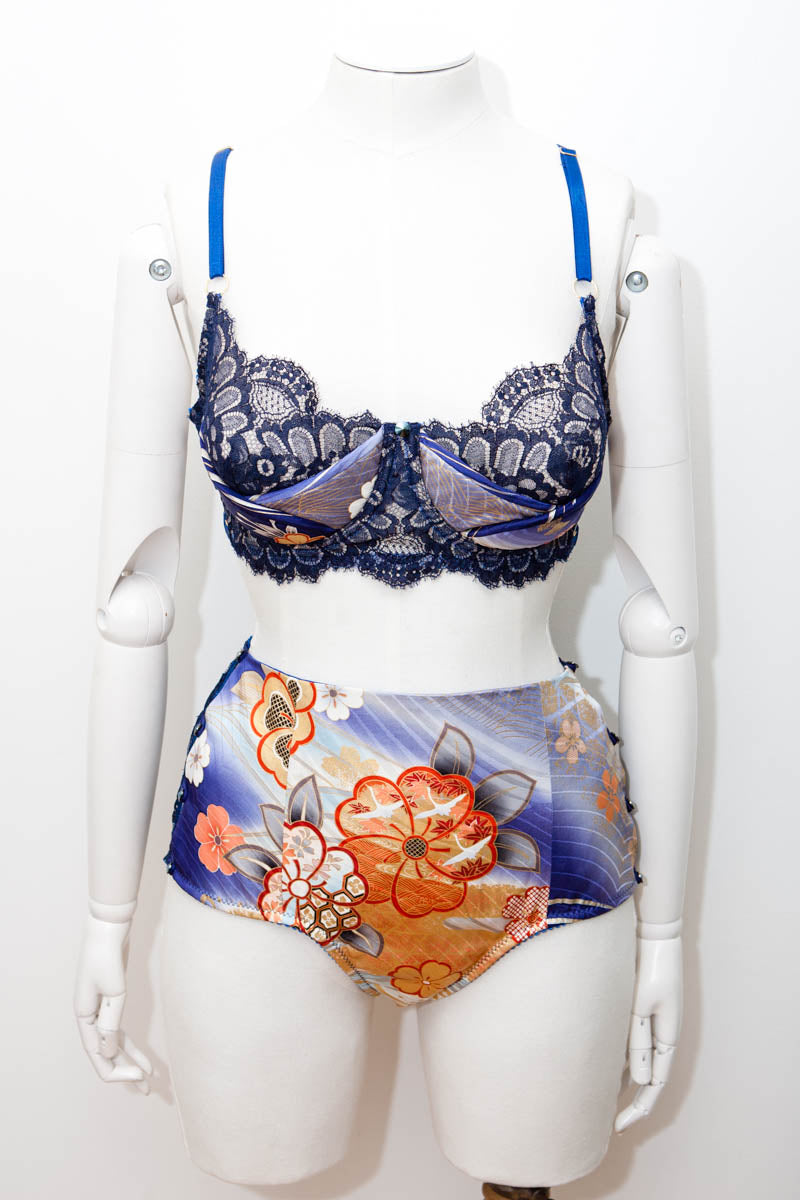 Hana' Vintage Kimono Silk & French Lace Lingerie Set – Karolina