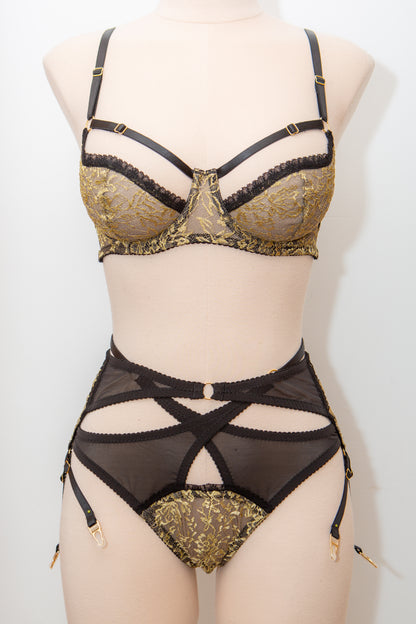 SAMPLE Ara Gold Lace & Sheer Mesh Set - KL 10 Bra, UK 10 Suspender, UK 12 Briefs