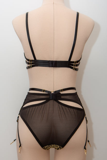 SAMPLE Ara Gold Lace & Sheer Mesh Set - KL 10 Bra, UK 10 Suspender, UK 12 Briefs