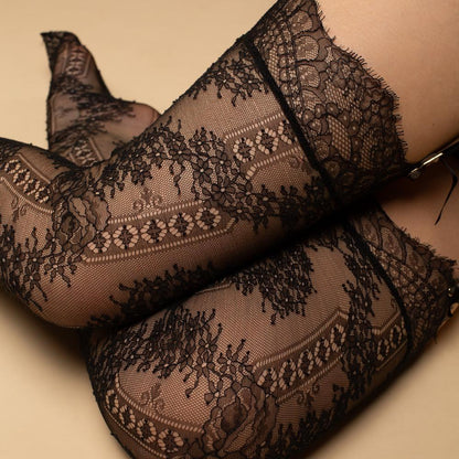 Obsidienne Lace Stockings