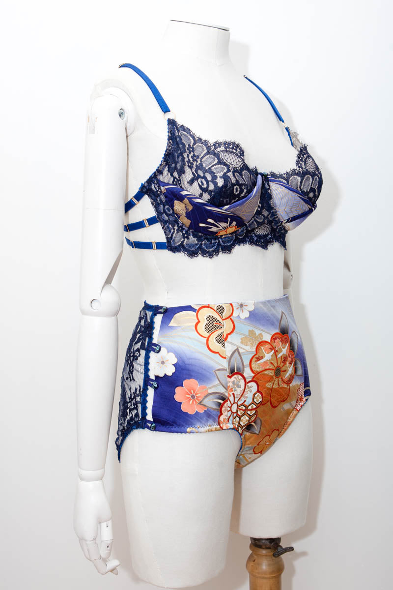 'Hana' Vintage Kimono Silk & French Lace Lingerie Set